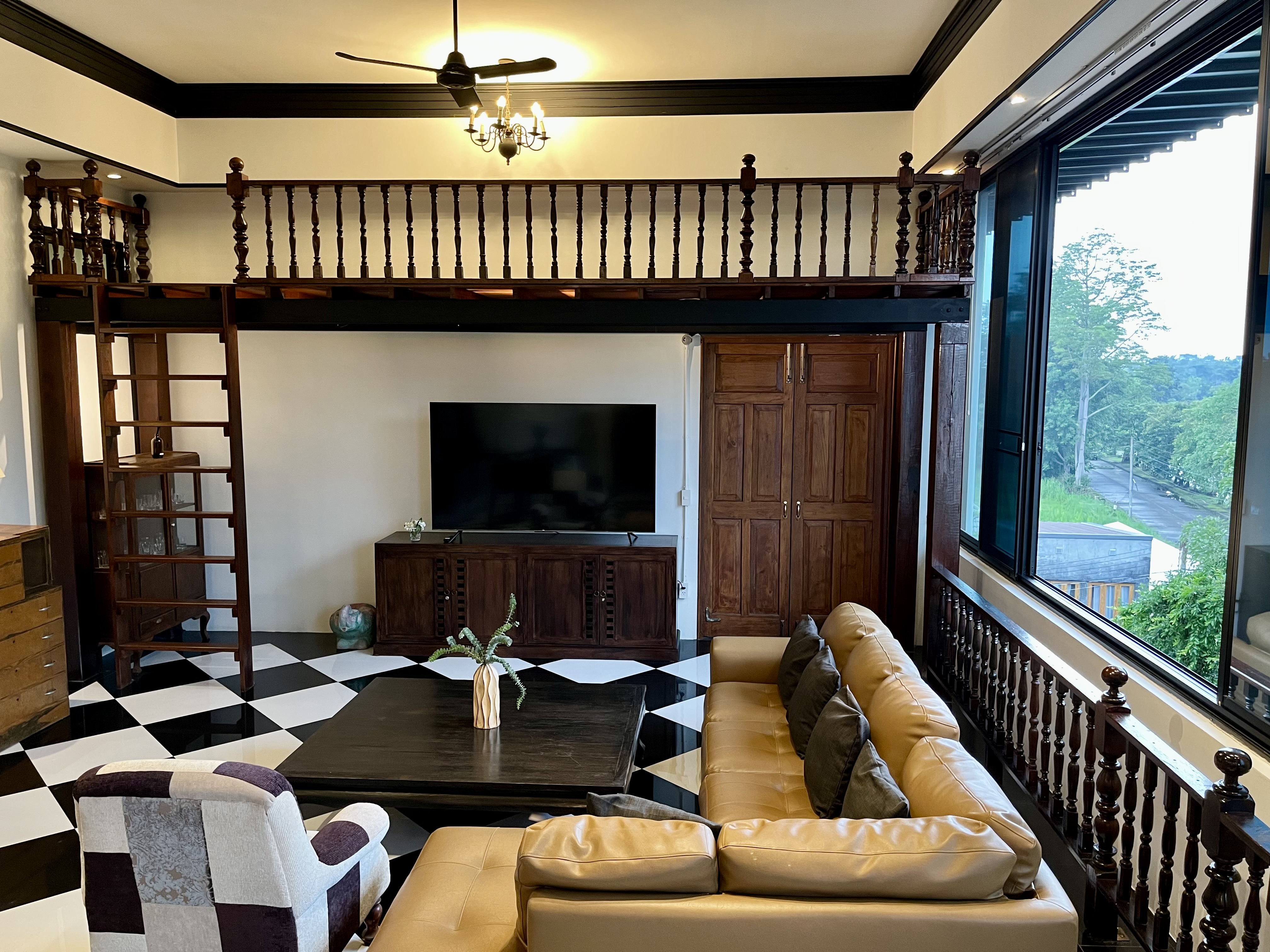 The Lanna Lounge - Image 8